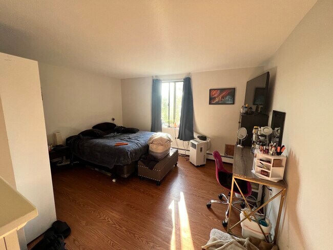 Building Photo - 111 Tremont St