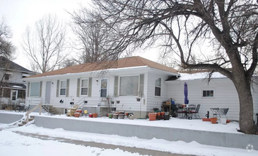 Building Photo - 714 17th St