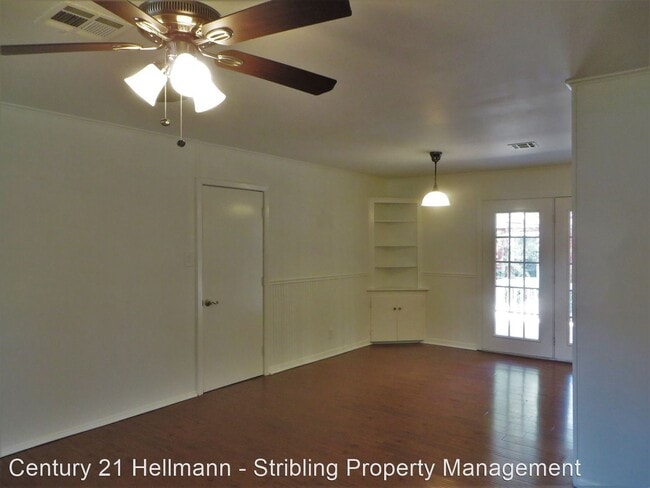 Building Photo - 4 br, 3 bath House - 301 East 3rd Street