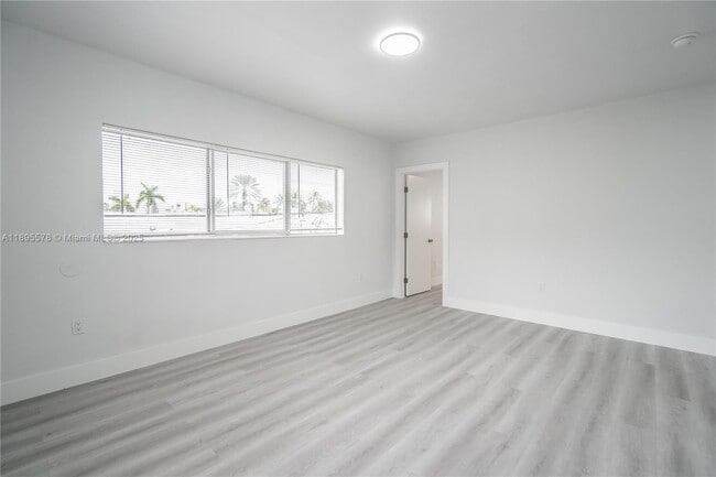 Foto del edificio - 7315 Harding Ave