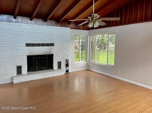 Building Photo - 2530 Vernon Dr NE