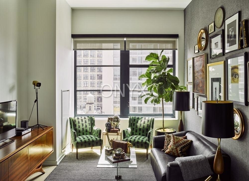 Foto principal - 515 W 38th St