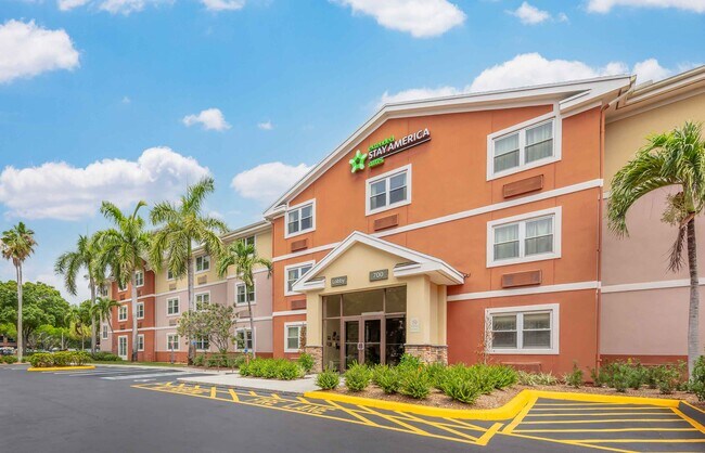 Foto del edificio - Furnished Studio-West Palm Beach - Northpoint Corporate Park