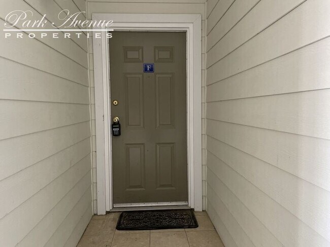 Foto del edificio - 2029 Silvercrest Dr