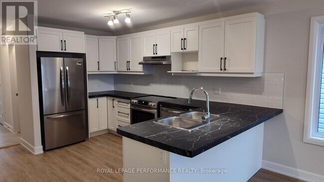 Building Photo - 1223 Montblanc Cres
