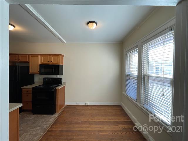 Foto del edificio - 1616 E 8th St