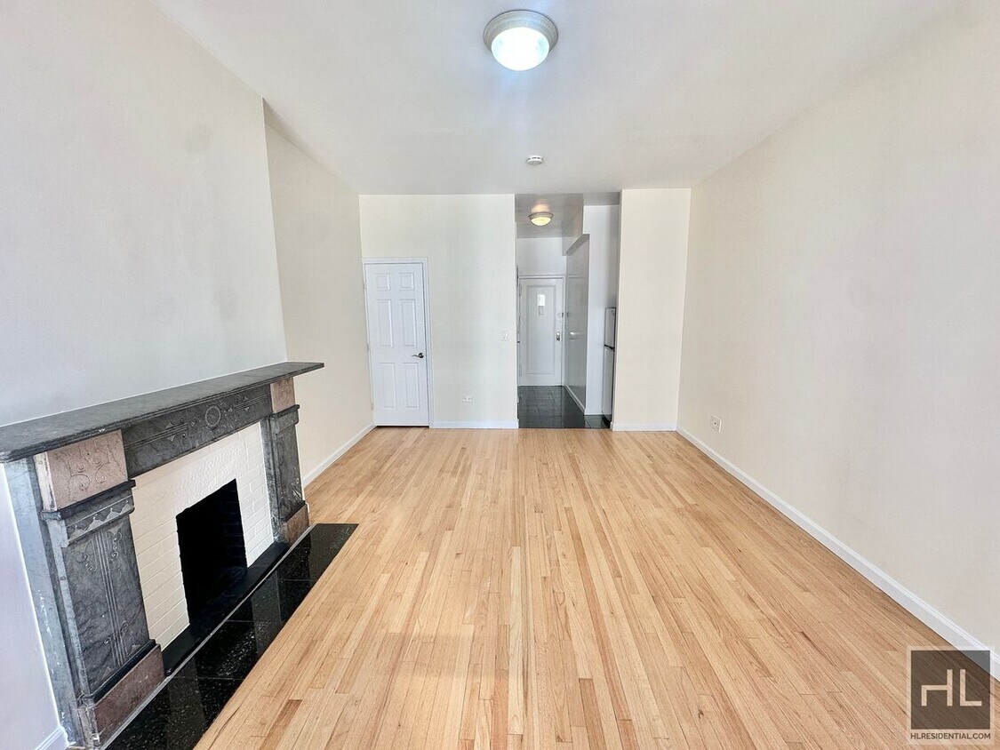 Building Photo - East 84th Street