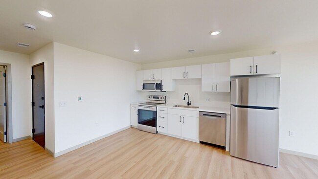 Interior Photo - Maple Rock Reserve