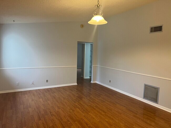 Foto del edificio - 4961 Sable Pine Cir