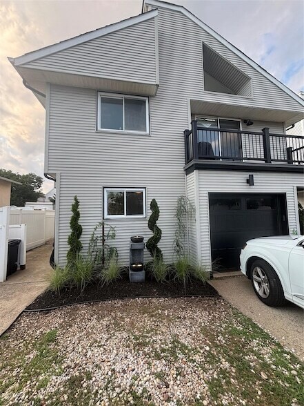 Foto principal - 515 W Hudson St