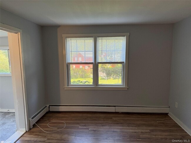 Building Photo - 15 Waldron Terrace