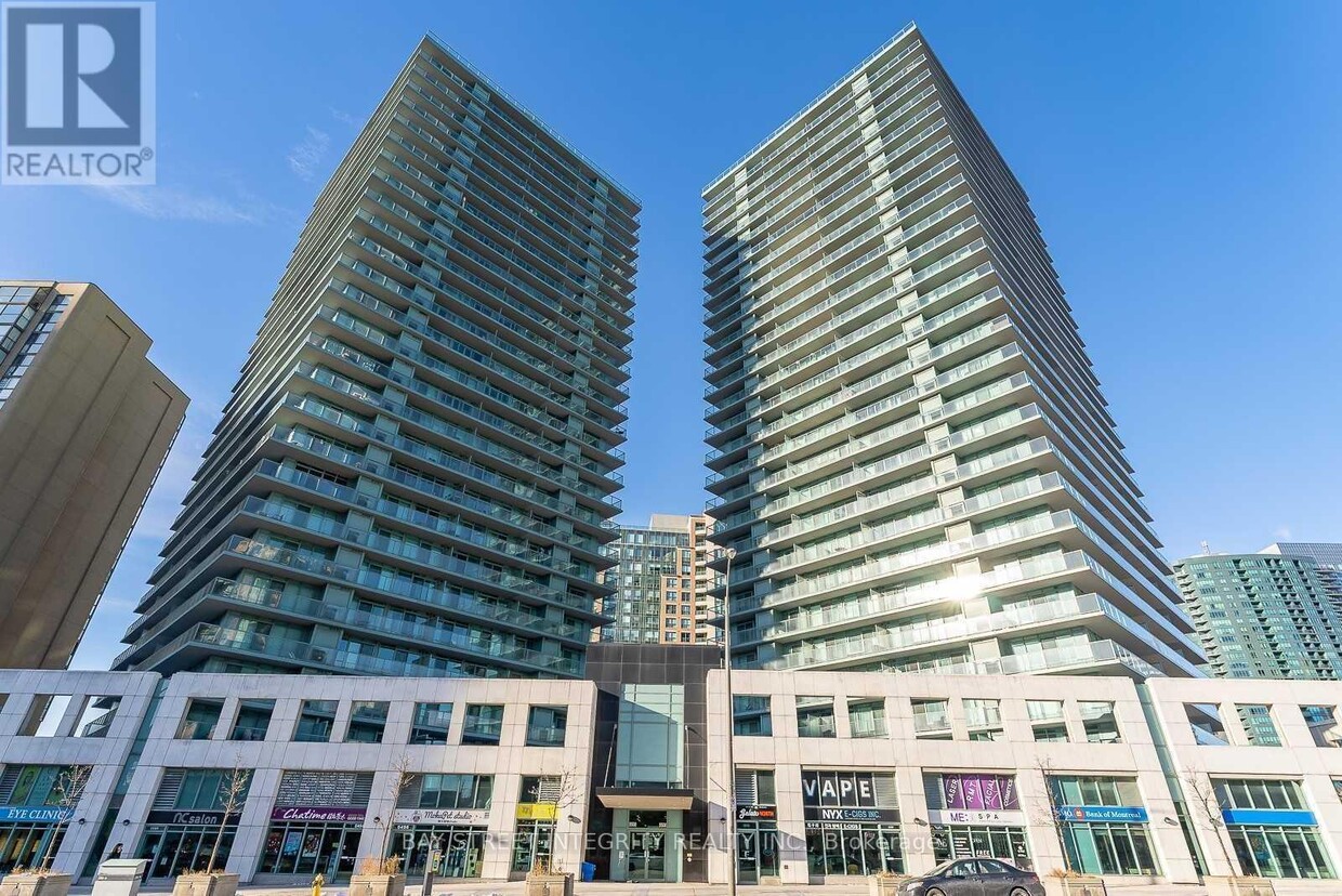 Photo principale - 5508-5508 Yonge St
