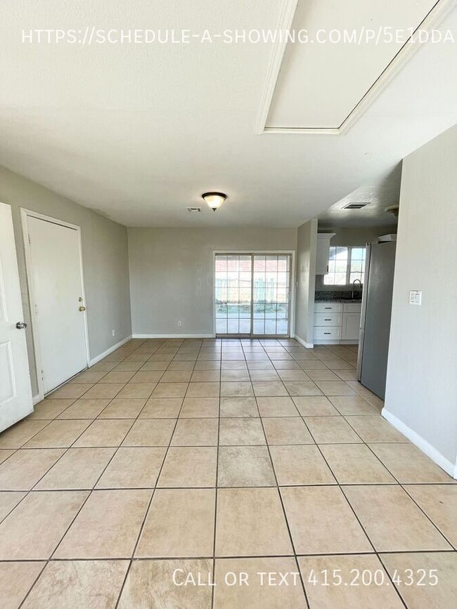 Building Photo - 2 Weeks Free Move-In Promo! Charming 4-Bed...