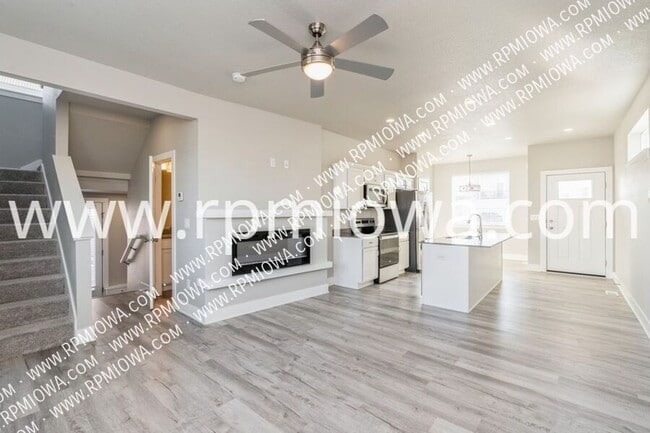 Building Photo - 4028 NE 4th St