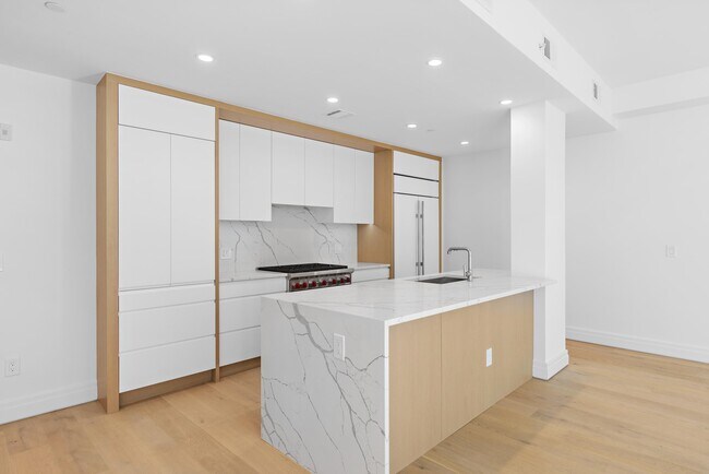 Foto del edificio - 720 Clinton St