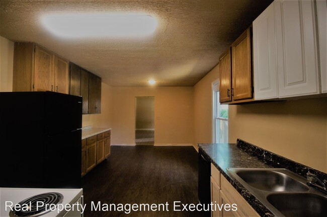 Foto del edificio - 5 br, 3 bath House - 260 Poplar st