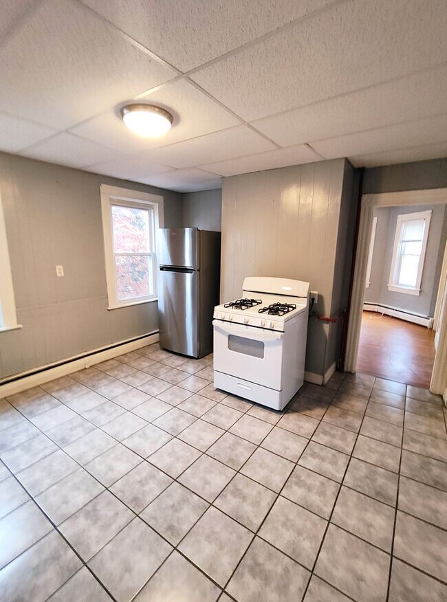 Building Photo - 3 Veto St