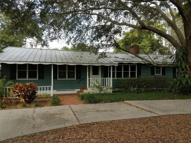 Foto del edificio - 2223 Webber St