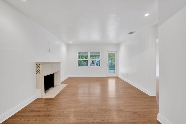 Foto del edificio - 4630 SW 12th St