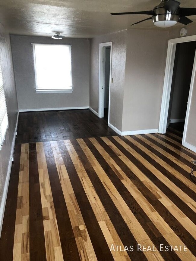 Foto del edificio - 7387 Oneida Dr