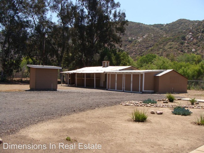 Building Photo - 2171 Willow Glen Dr