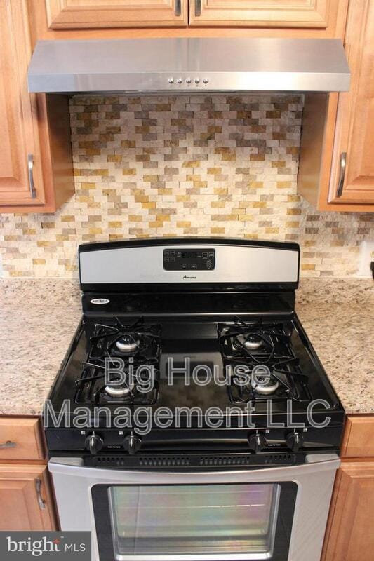 Building Photo - 2316 Freetown Ct