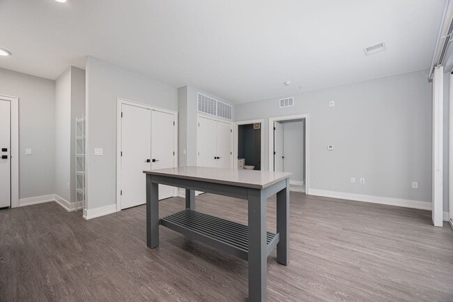 Interior Photo - The Frisbie