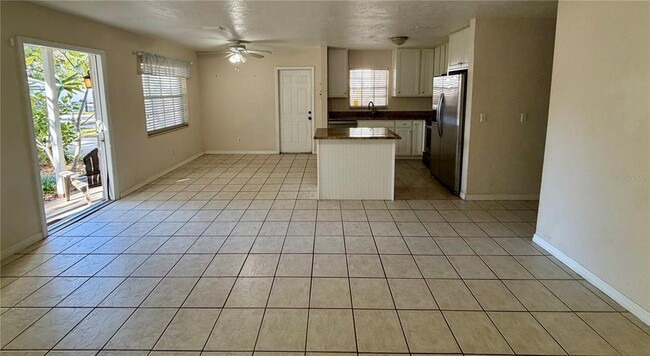 Foto del edificio - 5502 S Elkins Ave