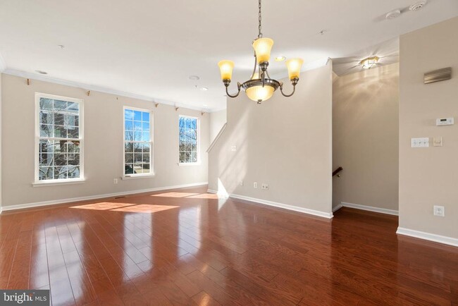 Building Photo - 42812 Smallwood Terrace