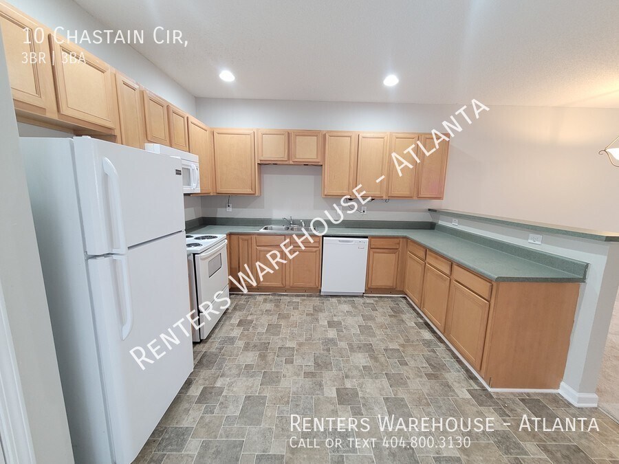 Primary Photo - Move In Ready! Spacious 3 Bedroom Townhome...