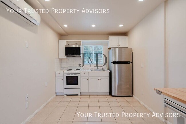 Foto del edificio - 3080-3090 WEBSTER AVE.-3090 WEBSTER AVENUE