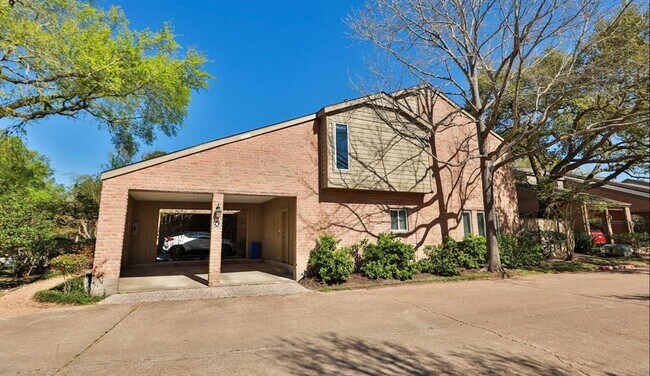 Foto del edificio - 9400 Doliver Dr