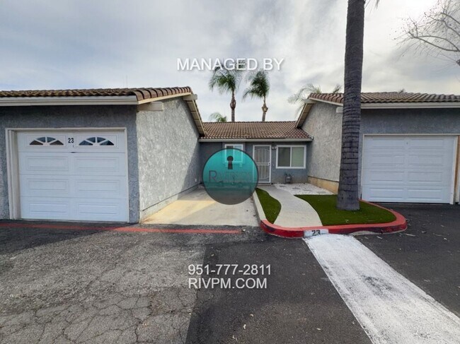 Foto del edificio - Cute Modern Condo in Riverside – Move-In Ready!