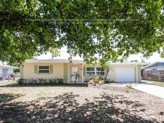 Building Photo - 3403 Cambridge Dr W