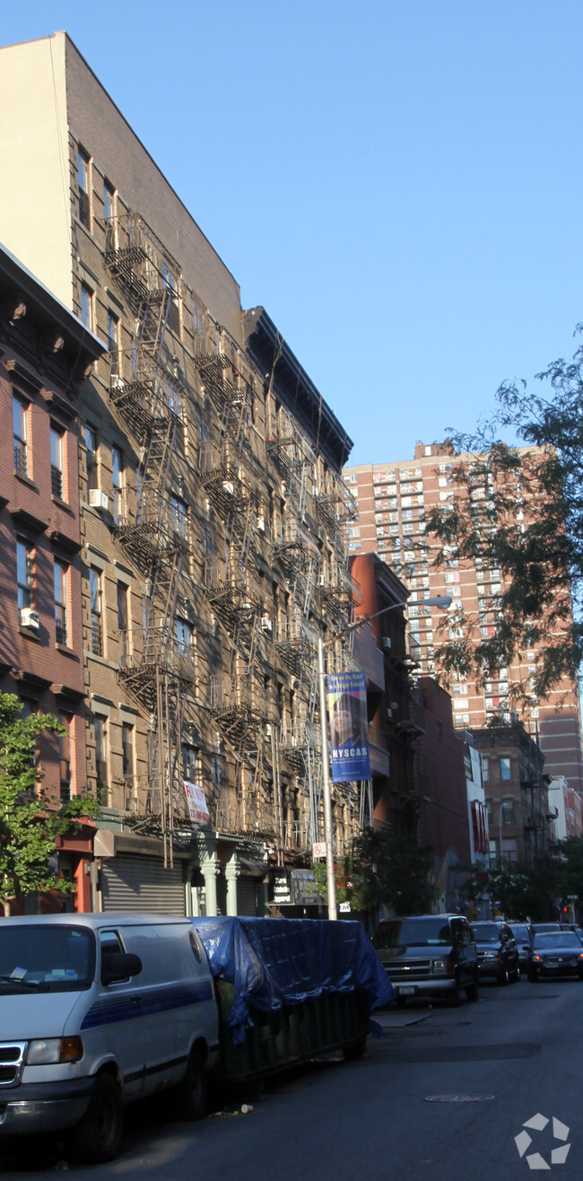 Building Photo - 212 E 122nd St
