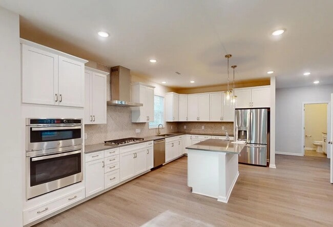 Foto del edificio - 130 Tawny Slope Ct