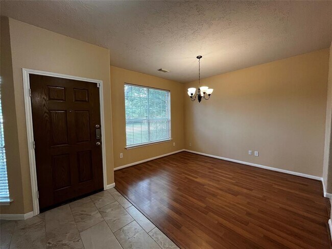 Foto del edificio - 14707 Concord Grove