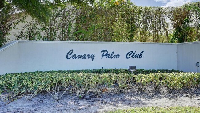 Building Photo - 6660 Canary Palm Cir