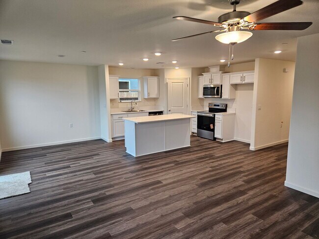 Foto del edificio - 630 Marshall Ln