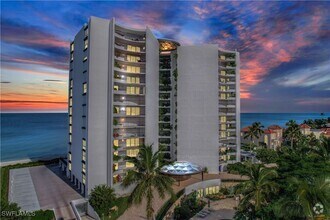 Building Photo - 3951 Gulf Shore Blvd N