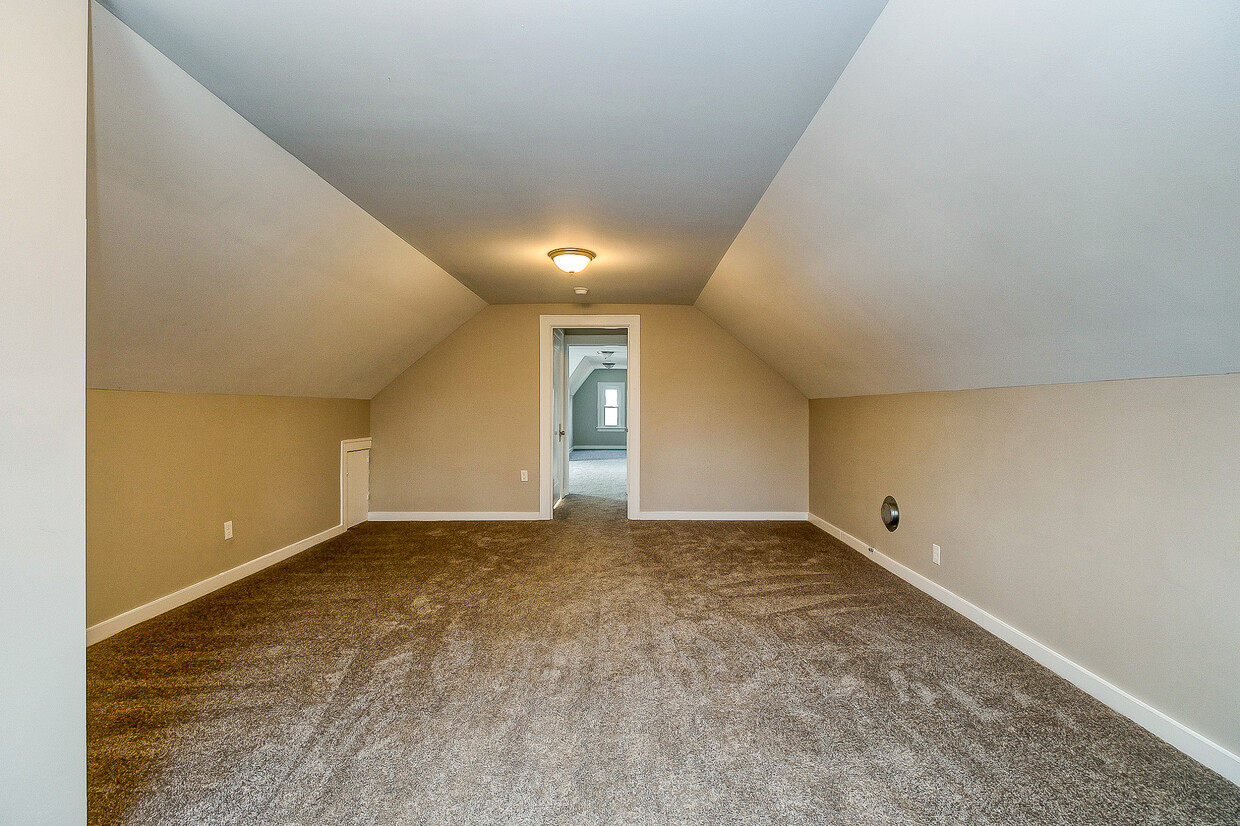 Bedroom - 1869 Perrott Ave