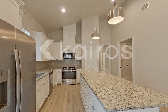 Foto del edificio - 4822 Mokki Ln