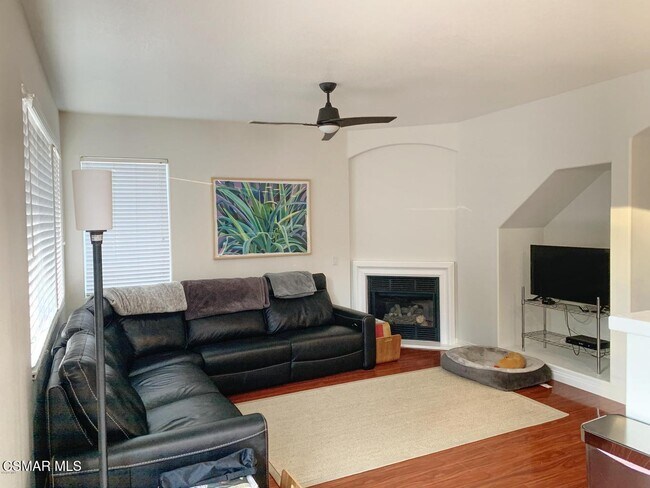 Building Photo - 657 Camino Del Sol
