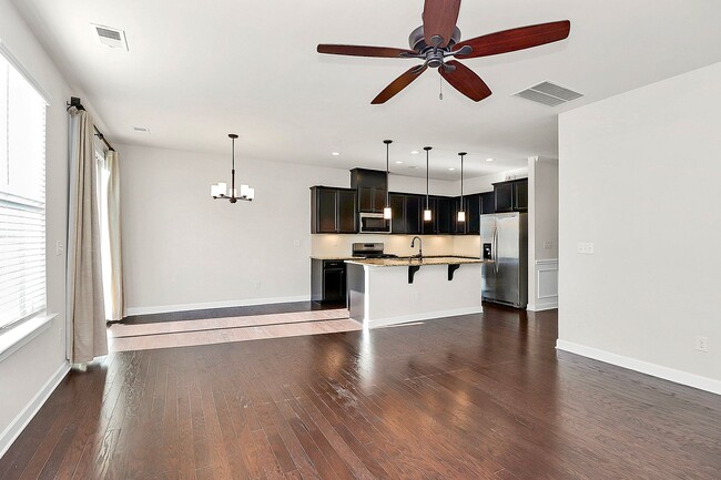 Foto del edificio - Beautiful 3 Bedroom Home in Stonehaven Community!