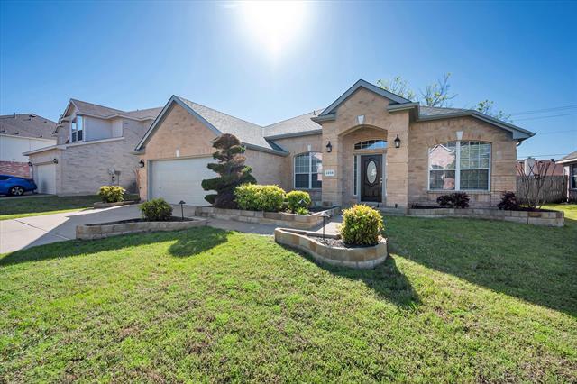 Building Photo - 2204 Windcastle Dr