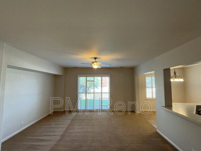 Foto del edificio - 10719 Grayslake Dr
