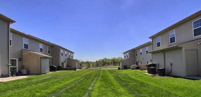 Building Photo - 2119 Quail Hollow Dr
