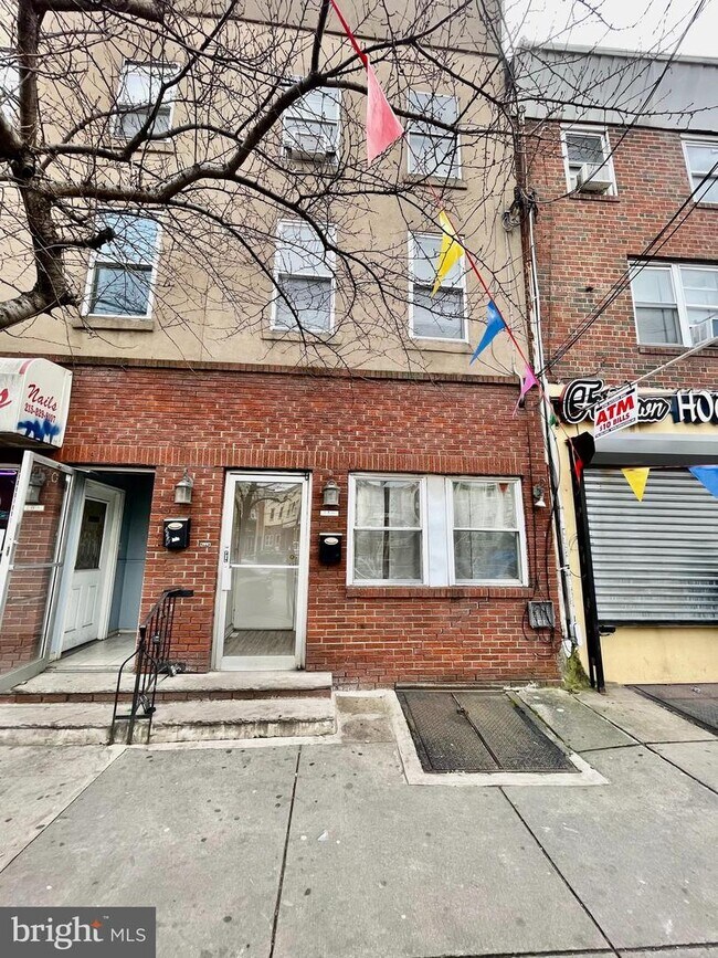 Foto del edificio - 110 W Girard Ave