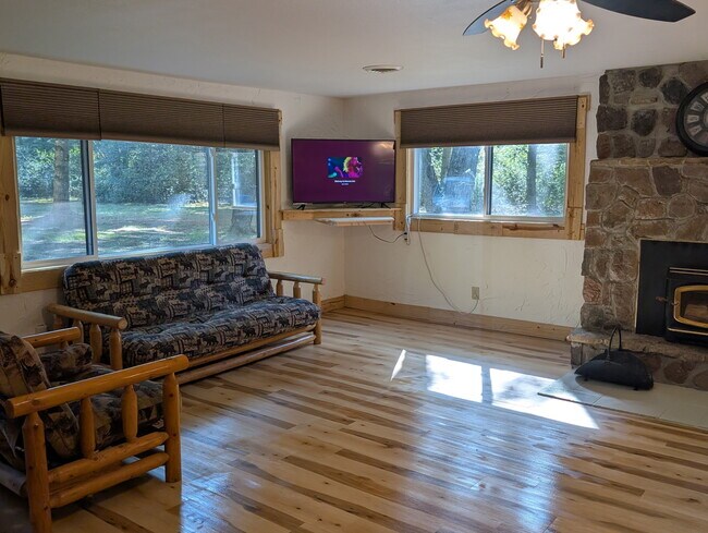 Foto del edificio - 1150 Dover Dr