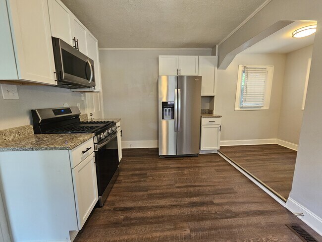 Foto del edificio - 6005 Medlin Heights Rd